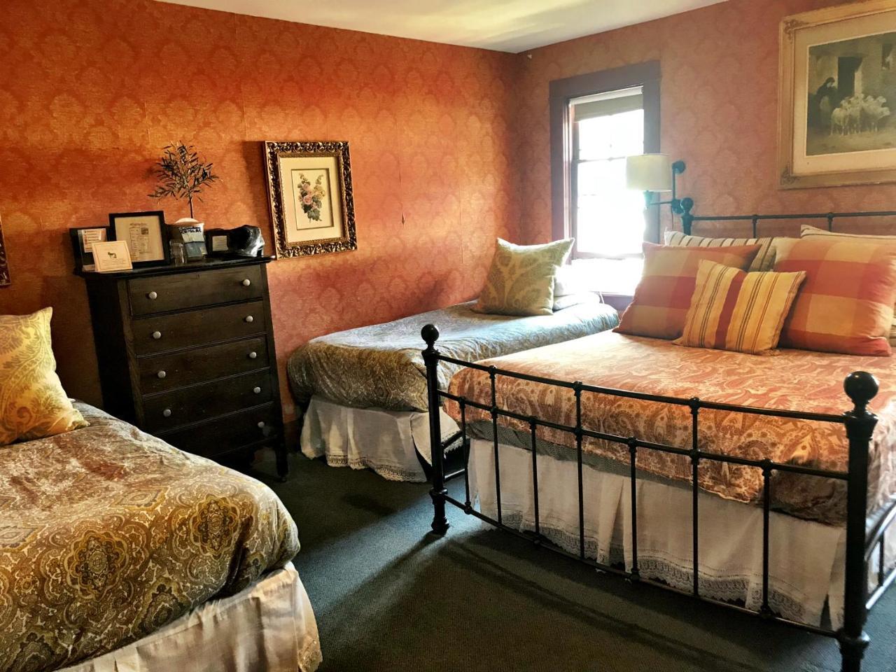 Historic Skagway Inn מראה חיצוני תמונה